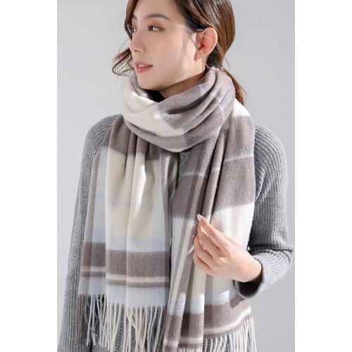 100% Wool Plaid Scarves for Women Winter Wool Shawl and Wrap Schal Luxury Brand Pashmina Echarpe Cashmere Scarves Foulard Femme