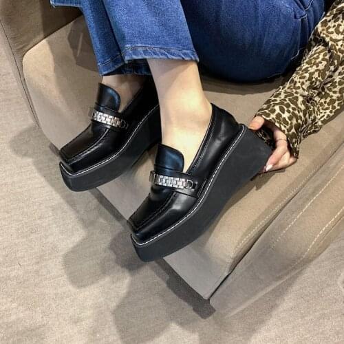 Pumps Women Shoes Retro Lolita Shoes Harajuku High Heels Platform Shoes Fashion Metal Chain Wedges Casual Creepers