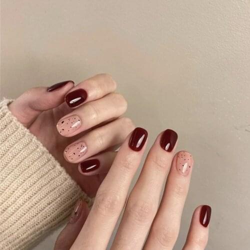 24Pcs Wine Red Acrylic False Short Paragraph Nails Fake Nails Flat Shape Art Tips Natural Full Cover Nail Tips Manicure Tool NN