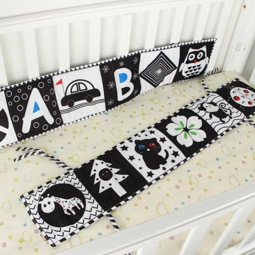 Baby Toys Cloth Book Newborn Bed Sticker Crib Bumper Black And White Color Animal Story Quiet Books Montessori Kids Baby Book