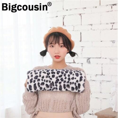 2020 New Faux Fur Hand Wrist Winter Warm Arm Gloves Cuffs Lady Soft Big Size Long Mitten muff Women Fur Bracelet Wristband DW41