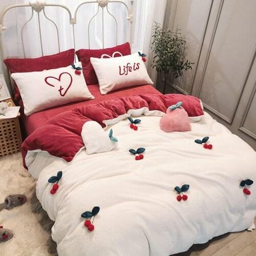 Pea Sprouts/Cherry Bedding Sets Milky white Bed Set Advanced Velvet Bedding bed linen Girls/Boys Home textile single/double bed