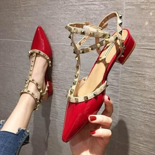 2021 Summer Baotou Word Buckle with Thick Heel Pointed Rivet High Heels Fashion Womens Shoes Orange All-match Sandals Women