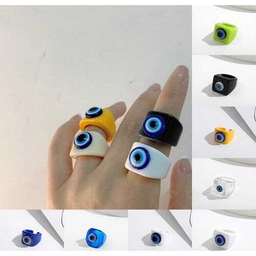 Fashion Funny Resin Acrylic Eye Finger Chunky Finger Rings Women Jewelry Gifts