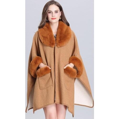 2021 Luxury fashion new womens plus size loose faux fox fur collar lapel pocket size cardigan knitted shawl shawl cloa