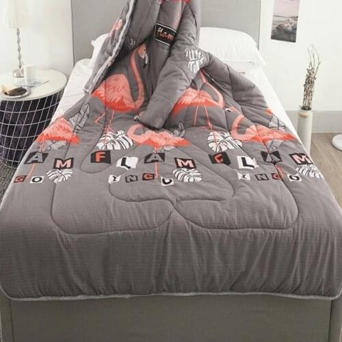 Flamingo Winter Lazy Quilt with Sleeves Winter Quilt Home Bedding Comforter Printed Keep Warm Winter Duvet with Filling