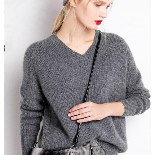 Autumn and winter womens pullover V-neck 2021 new casual long-sleeved fashion sweet loose sweater womens warm knitted sweater