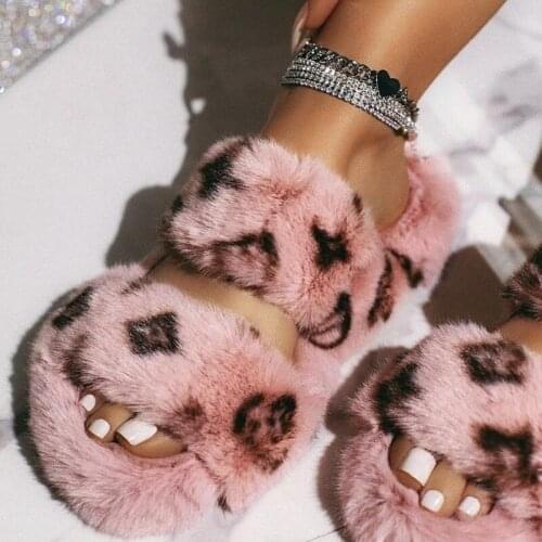 Winter Indoor Fur Slippers House Full Furry Soft Fluffy Plush Platform Flats Heel Non Slip Luxury Designer Shoes Casual Ladies