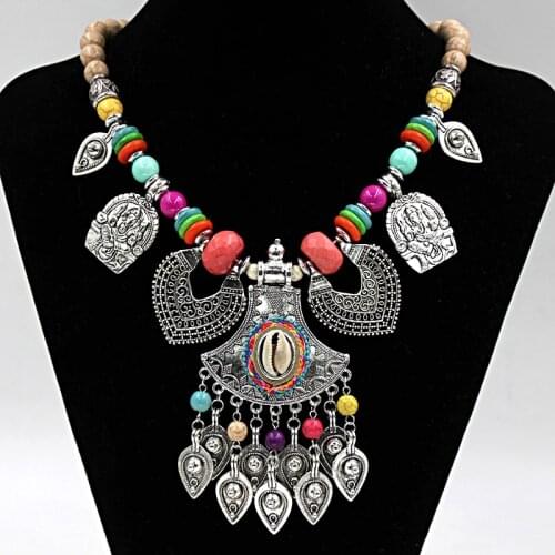 VONNOR Statement Necklaces for Women Boho Jewelry Alloy Shell Pendants Necklace Ethnic Female Girls Gifts Accessorie