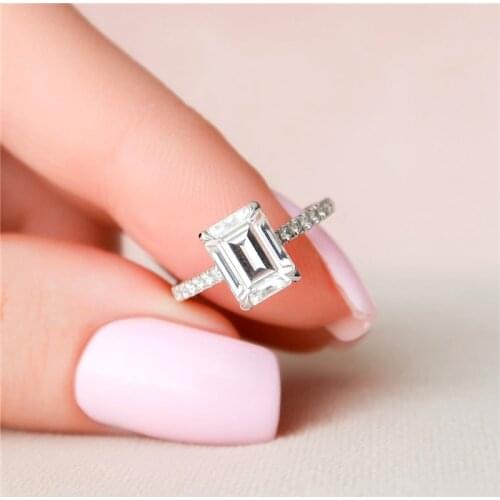 18K White Solid Gold Emerald Cut Half Etenity Band DEF Color VVS Moissanite Womens Ring For Engagement Gift Lab Grown Diamond