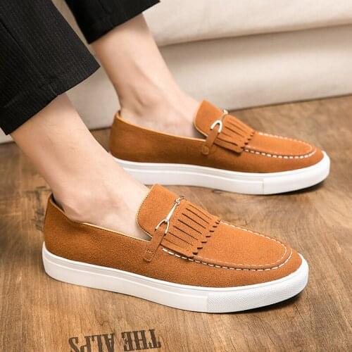Mens Solid Color Suede Classic Tassels Metal Stitching Round Toe Flat Heel Comfortable Fashion Casual All-match Loafers