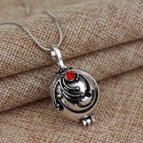 Popular Movie Vampire Diaries Necklace Elena Gilbert Vervain Romantic Crystal Pendant Necklaces For Women Charm Collar Jewelry