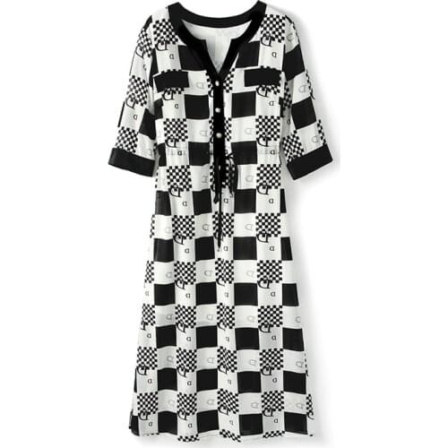 Summer 2019 womens new temperament V collar short sleeve black and white contrast silk printed dress woman