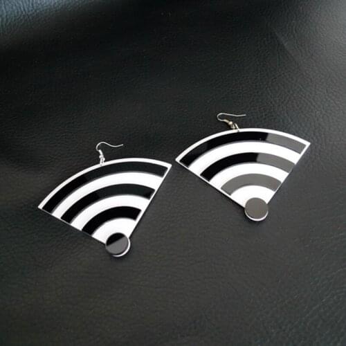 Fashion Wireless WIFI Signal Symbol Acrylic Earrings For Women Sector Black and White Stripe Dangle Earrings Jewelry E19121