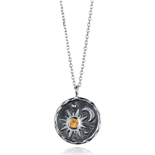 Retro Sun Moon Shape Pendant Clavicle Chain Chain Necklace Tourism Memorial High Quality Accessories