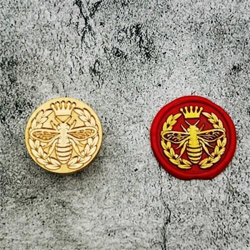 Crown bee Wax Stamp Exquisite Paint wood handle,DIY Ancient Seal Retro Stamp,Personalized Stamp Wax Seal High Quality