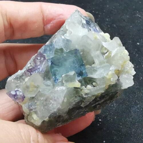 109.3gNatural green fluorite and crystal mineral specimen aura healing home decoration original stone teaching collection