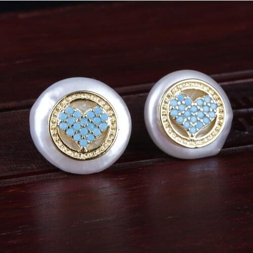 Micro Pave Sky Blue Cz Heart Hollow Round Disc Tiny Natural Coin Freshwater Pearl Bead Charm Unisex Stud Earring Wedding Gift
