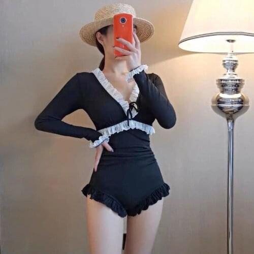 Swimsuit Female 2021 New Ins Fairy One-Piece Black Long-Sleeved Cover Belly Slimming Chest Gathered Hot Spring Vacation Swimwear