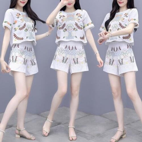 S-XXL Summer Chic Vacation Beach 2 Piece Set Women Pants Suit Vintage V-neck Flowers Embroidery Top Shirt+High Waist Shorts Sets