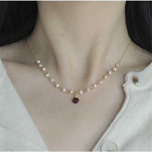 Retro Elegant Natural Pearls Red Garnet Pendant Necklace For Women Choker Gold Color 925 Silver Chain Wedding Party Jewelry