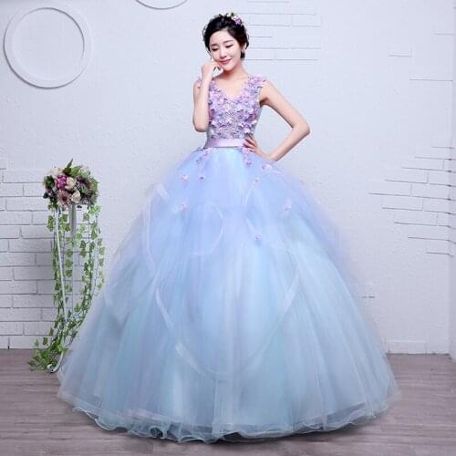 Quinceanera Dress Sleeveless Sexy V-neck Party Dress Ball Gown Vintage Lace Flower Quinceanera Dresses Vestidos 2021