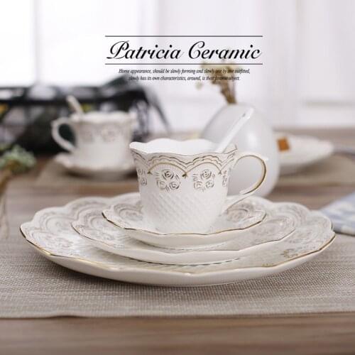 Modern Style Elegant Bone China Tea / Coffee Cup and 2 Plates Breakfast Set with Engraving Rose Gold Inlay Pattern