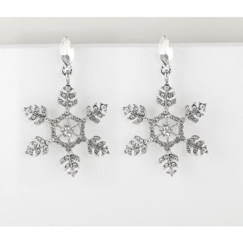 Korean Fashion Girl Earrings Punk Wild Christmas Snowflake Crystal Super Flash Net Red Long Earrings Manufacturers Selling