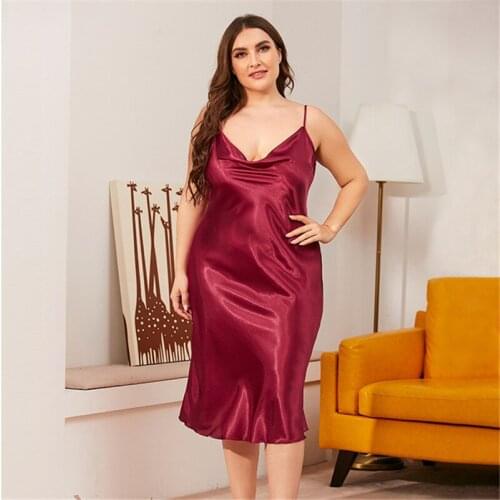 Women Long Sexy Nightwear Satin Sleepwear Silk Spaghetti Strap Sleepshirts Plus Size Nightdress Lingerie Night Wear Dress Gown