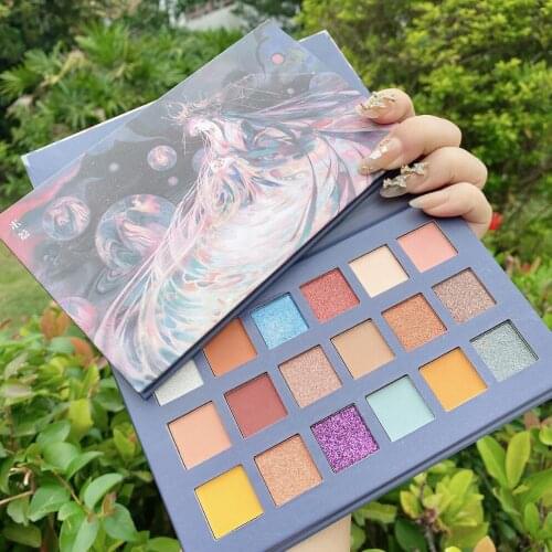 18-Color Eyeshadow Palette Pearly Matte Earth Color Daily Student Style