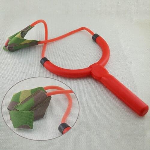 MNFT 1 piece long casting Rubber Band Plastic catapult sling shot for Carp Fishing Free Bait Small Gadgets