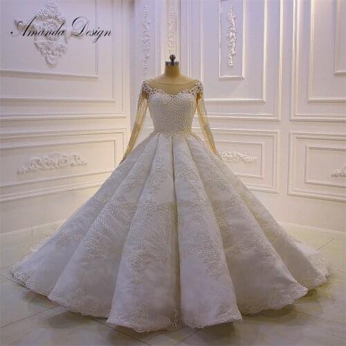 Amanda Design New Arrival Royal Long Sleeve Lace Applique Beading Pleated Winter Wedding Dress