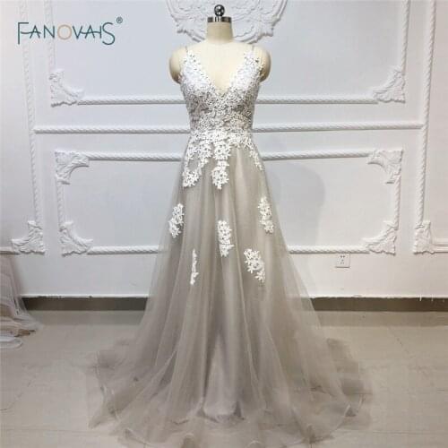 Simple Evening Dresses Long V Neck Spaghetti Straps Applique Lace Evening Gown Grey Prom Dress 2019 Vestido de Fiesta NE28