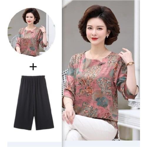 Medium sleeve Moms T-shirt top Western style suit 2021 new two piece summer blouse for middle-aged and elderly women