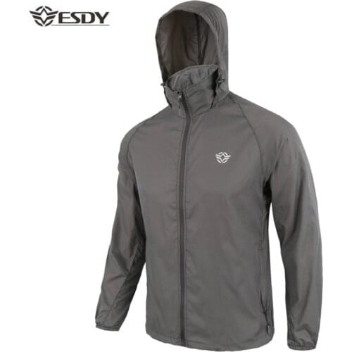 2020 Men Hiking Sun-Proof Bionic Camouflage Skin Jacket Summer Outdoor Anti-UV Breathable Comfortable Quick Dry Hooded Jacket