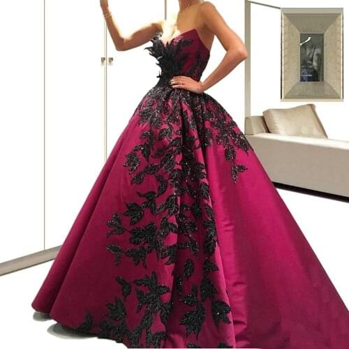 Burgundy Muslim Evening Dresses Ball Gown V-neck Appliques Beaded Dubai Saudi Arabia Long Prom Dress Gown Robe De Soiree