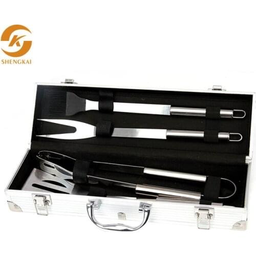 5 pieces of grilling utensils, outdoor bbq grilling set, stainless steel pipe handle grilling tools, barbecue tools
