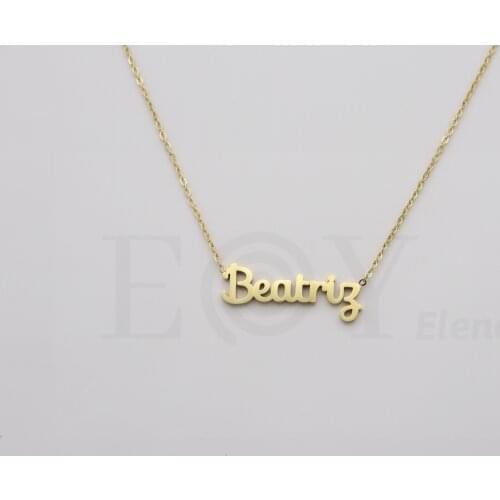 Collar De Acero Inox Con Nombre De Beatriz Color Dorado Alta Calidad Envió Desde España