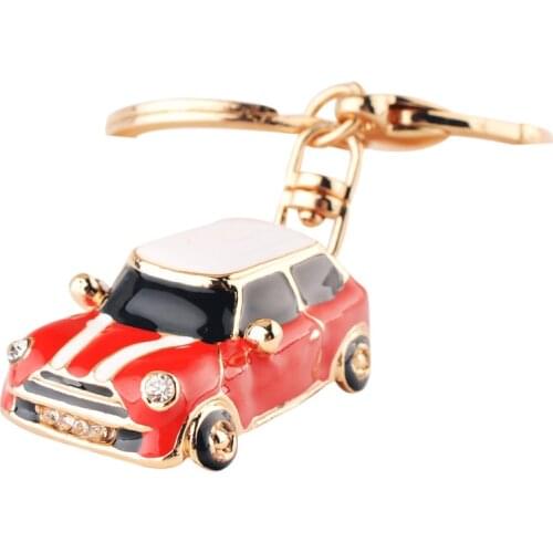 Classic Fashion Retro Volkswagen Beetle Keychain Mens Womens Wallet Bag Car Pendant Keychain Cute Small Keyring Gift