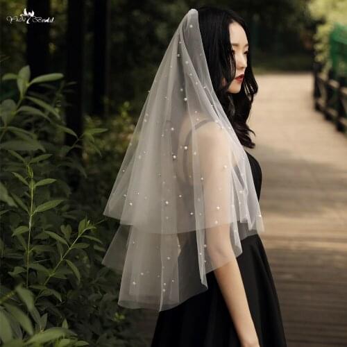 LZP562 Elegant Pearls Short Bridal Veil Simple Two Layers Wedding Veil