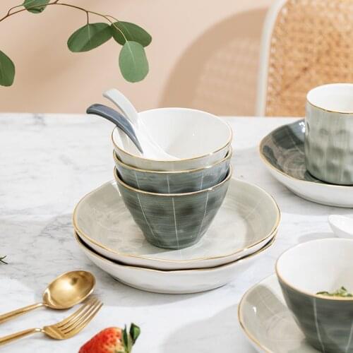 Gold Rim Porcelain Dinner Plate Set 1-Person Table Set 4 Piece Dinnerware Set Including Plate Bowl Mug Chopstick