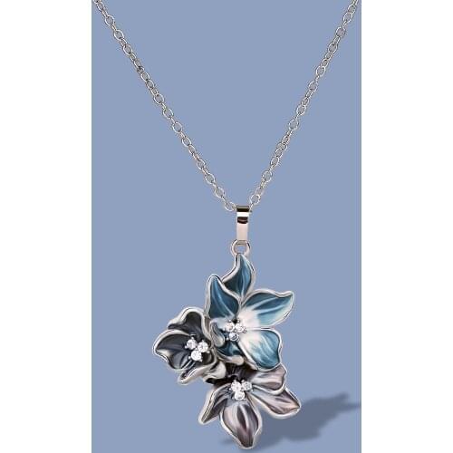 925 Silver Womens Necklace Simple Flower Pendant Clavicle Chain Low-key Wedding Bridal Necklace Handmade Enamel Sweater Chain