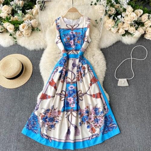 Palace Princess style dress female summer dress 2021 new retro print temperament O-neck slim mid-length dress