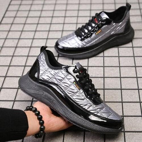 Mens breathable running sneaker, anti-skid, shiny new trendy casual shoe for students b18