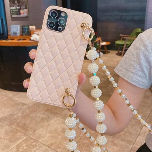 Luxury Diamond Lattice Wrist Strap Bracelet Lanyard Phone Case for IPhone 11 12 Pro Max X XSmax XR 7 8 Plus Pearl Crystal Cover