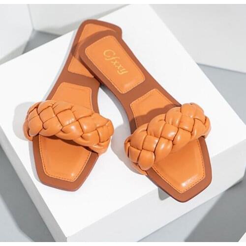 New Arrival Fashion Women Square Toe Rubber Slippers Ladies Designer Quality PU Weave Slides Girls Home Comfortable Flip Flops