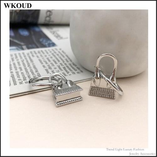 2021 Summer French Design High Sense Light Luxury Atmospheric Zircon Bag Shape Ear Buckle Womens Dangle Earrings Jewelry Gift