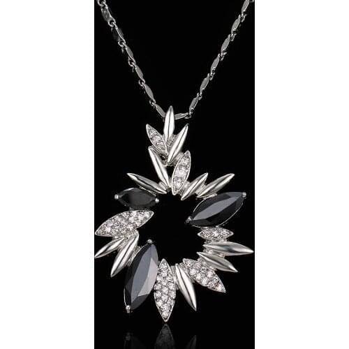 Emmaya Luxury Flower Crystal Pendants Necklaces For Women Black Rhinestone Fashion Charms Spring Jewelry Wholesale Gifts