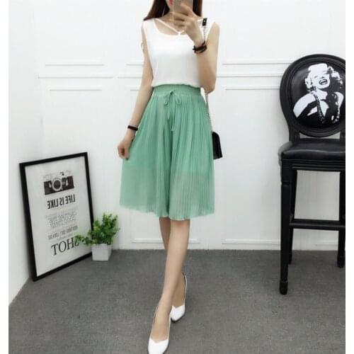 2021 Summer 5-point Wide Leg Pants Womens Elastic Waist Student Adult Pleated Pants Fresh Loose Beach Chiffon Girl Mint Green