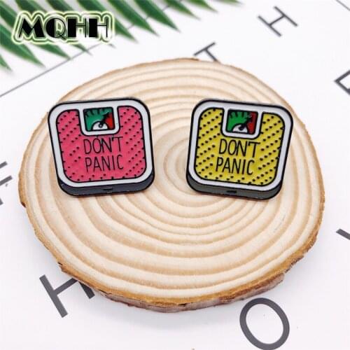 Creative Weight loss Enamel Pin Don't panic Weight scale badge brooch Lapel pin Denim shirt bag Fun Jewelry Accessories Gift